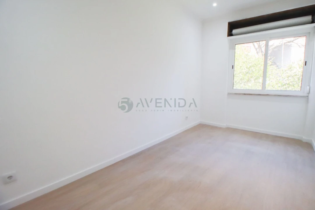 Apartamento T3 para Venda em Falagueira-Venda Nova Foto 3