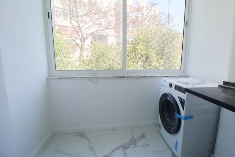 Apartamento T3 para Venda em Falagueira-Venda Nova Foto 2