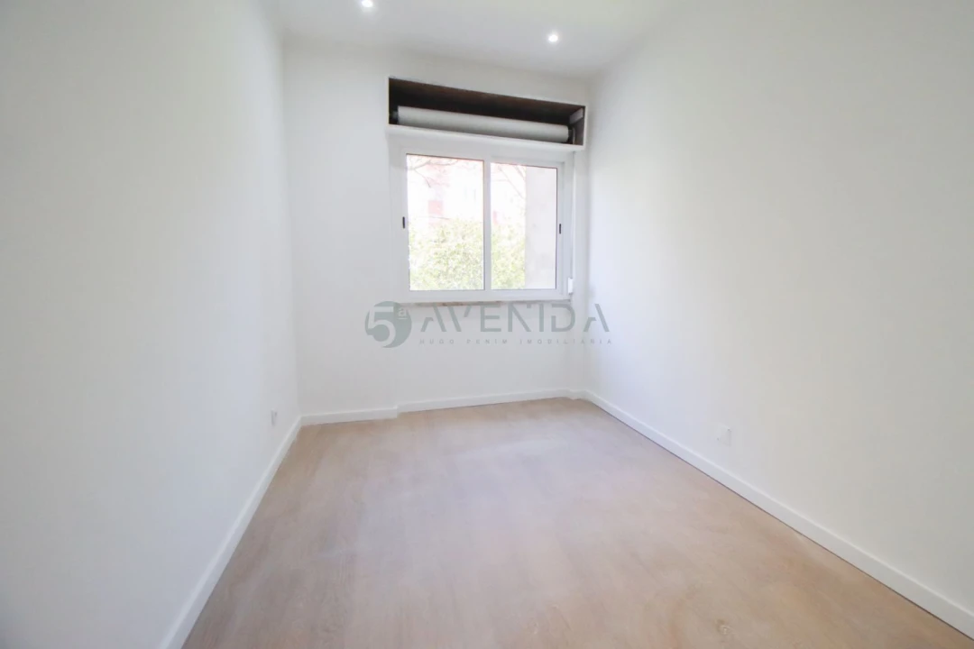 Apartamento T3 para Venda em Falagueira-Venda Nova Foto 4