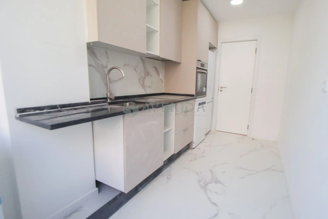 Apartamento T3 para Venda em Falagueira-Venda Nova Foto 1