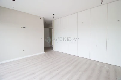 Moradia T5 para Venda em Alhos Vedros