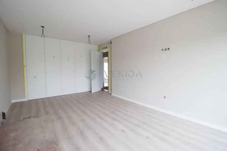 Moradia T5 para Venda em Alhos Vedros Foto 12
