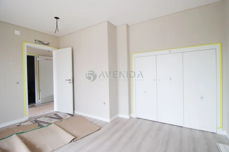 Moradia T5 para Venda em Alhos Vedros Foto 8