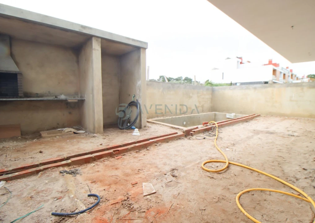 Moradia T5 para Venda em Alhos Vedros Foto 26