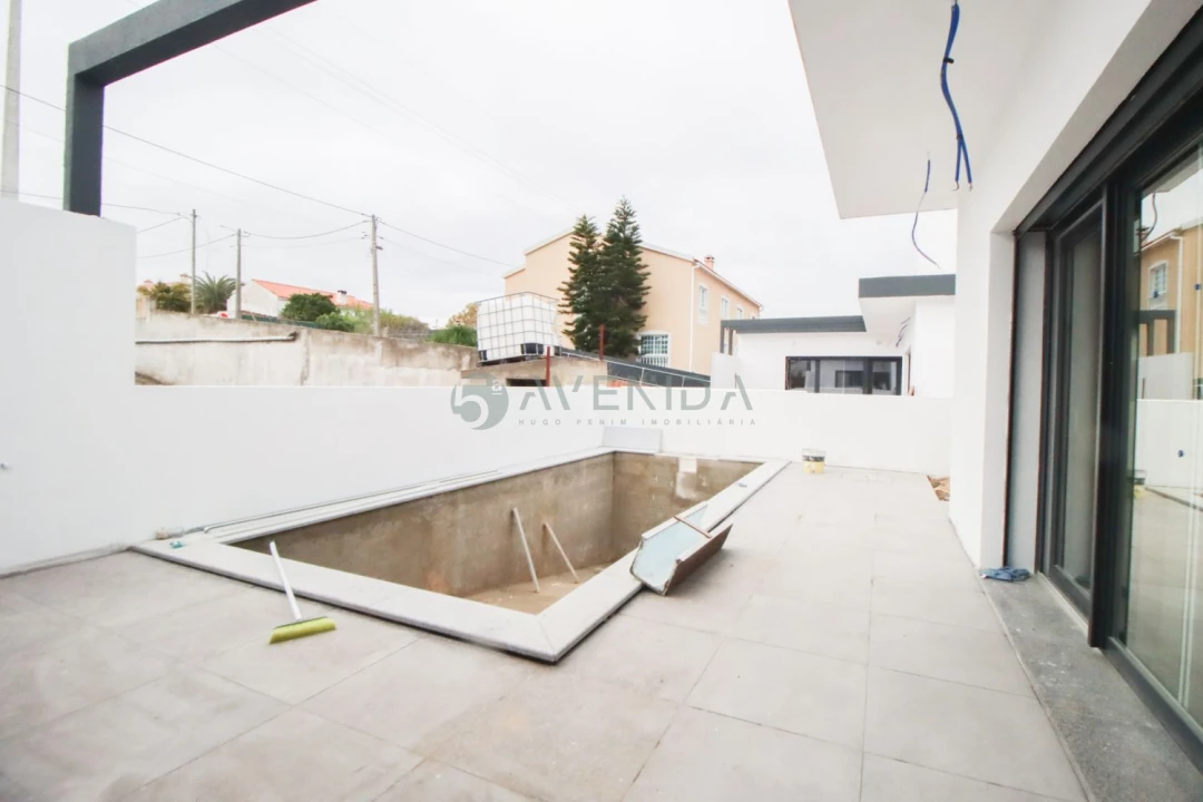 Moradia T3 para Venda em Fernao Ferro Foto 22