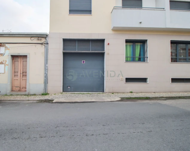 Garagem para Venda em Baixa da Banheira e Vale da Amoreira Foto 7