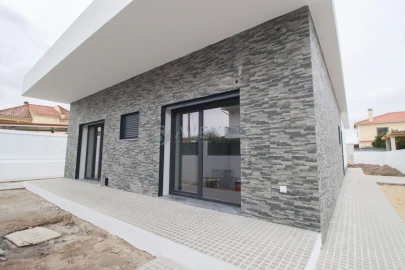 Moradia T3 para Venda em Fernao Ferro