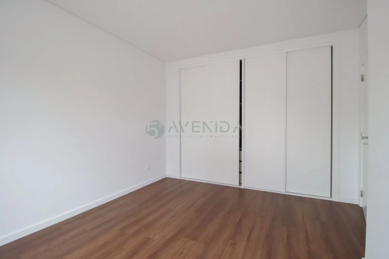 Moradia T3 para Venda em Fernao Ferro Foto 29
