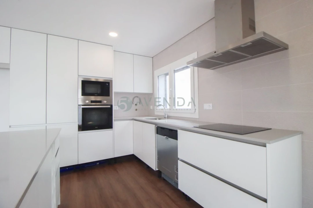 Moradia T3 para Venda em Fernao Ferro Foto 15