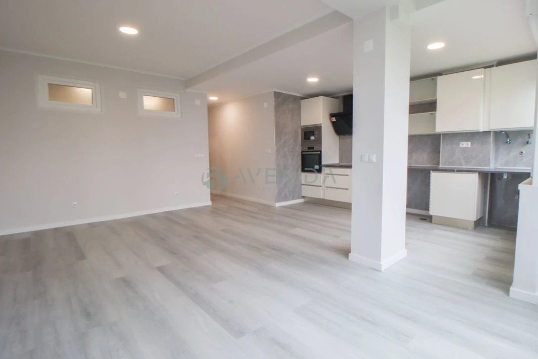 Apartamento T2 para Venda em Oeiras e São Julião da Barra, Paço de Arcos e Caxias Foto 2