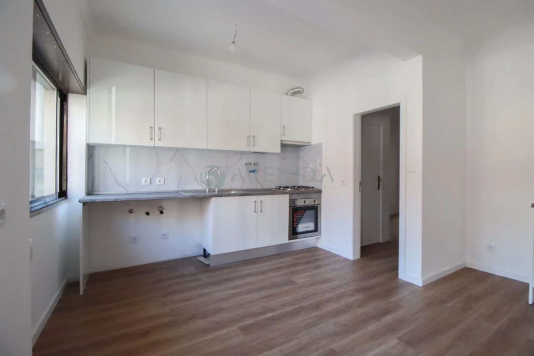 Apartamento T2 para Venda em Alto do Seixalinho, Santo André e Verderena Foto 1