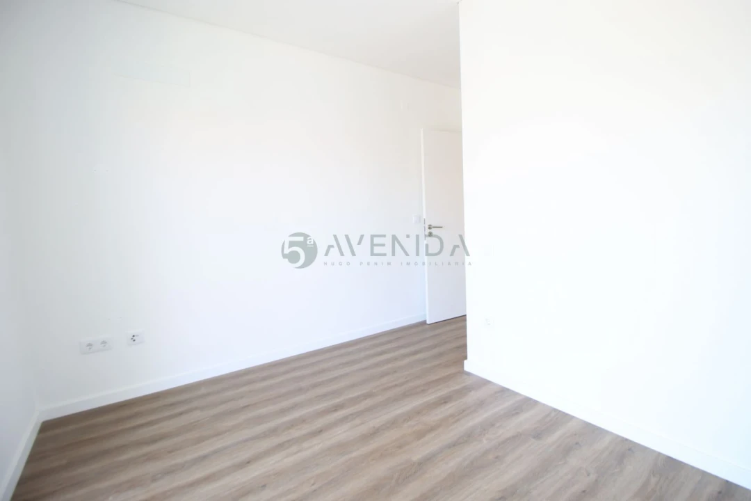 Moradia T3 para Venda em Fernao Ferro Foto 22