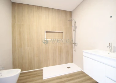Moradia T3 para Venda em Fernao Ferro