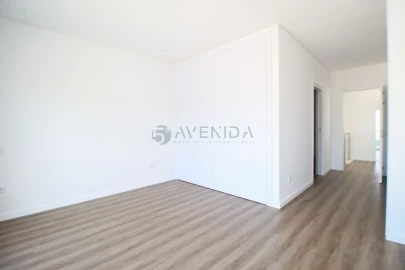 Moradia T3 para Venda em Fernao Ferro