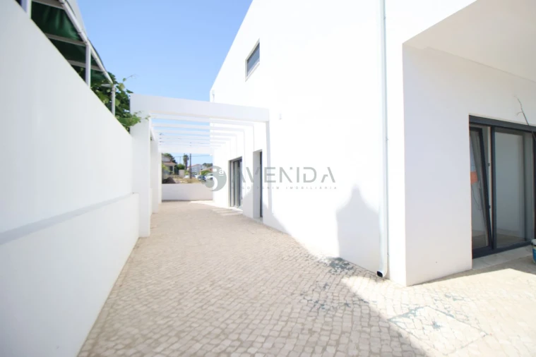 Moradia T3 para Venda em Fernao Ferro Foto 5