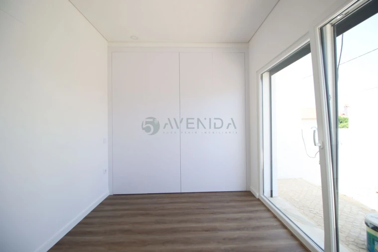 Moradia T3 para Venda em Fernao Ferro Foto 12