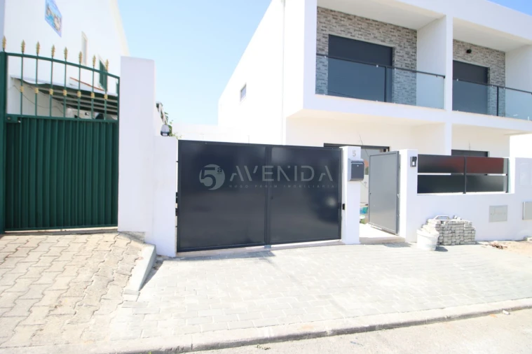Moradia T3 para Venda em Fernao Ferro Foto 7