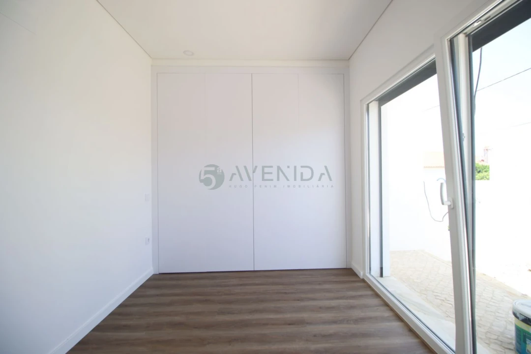 Moradia T3 para Venda em Fernao Ferro Foto 12