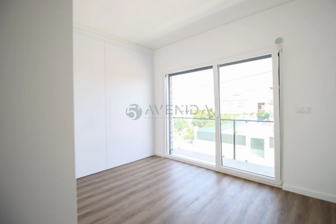 Moradia T3 para Venda em Fernao Ferro Foto 20