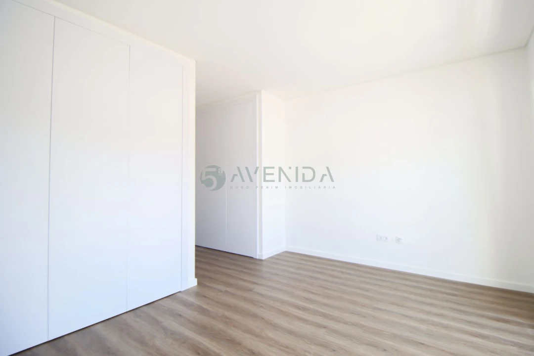Moradia T3 para Venda em Fernao Ferro Foto 29