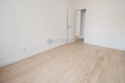 Apartamento T2 para Venda em Odivelas