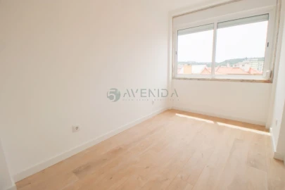 Apartamento T2 para Venda em Odivelas