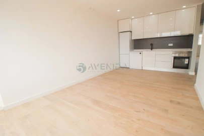 Apartamento T2 para Venda em Odivelas