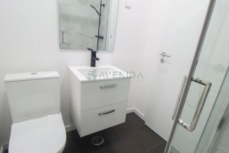 Apartamento T2 para Venda em Odivelas Foto 15