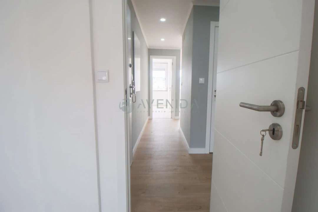 Apartamento T2 para Venda em Odivelas Foto 13
