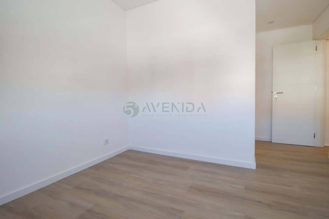 Apartamento T4 para Venda em Alto do Seixalinho, Santo André e Verderena Foto 9