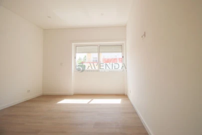 Apartamento T4 para Venda em Alto do Seixalinho, Santo André e Verderena