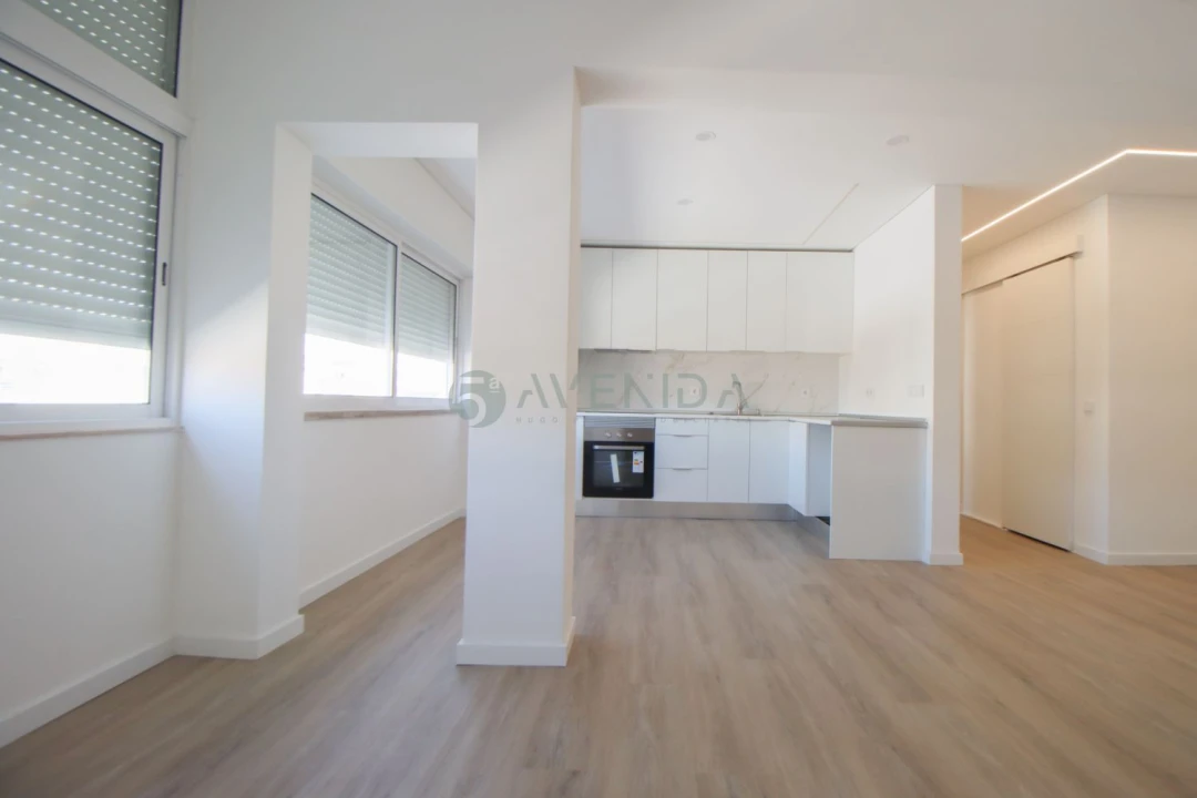 Apartamento T4 para Venda em Alto do Seixalinho, Santo André e Verderena Foto 3