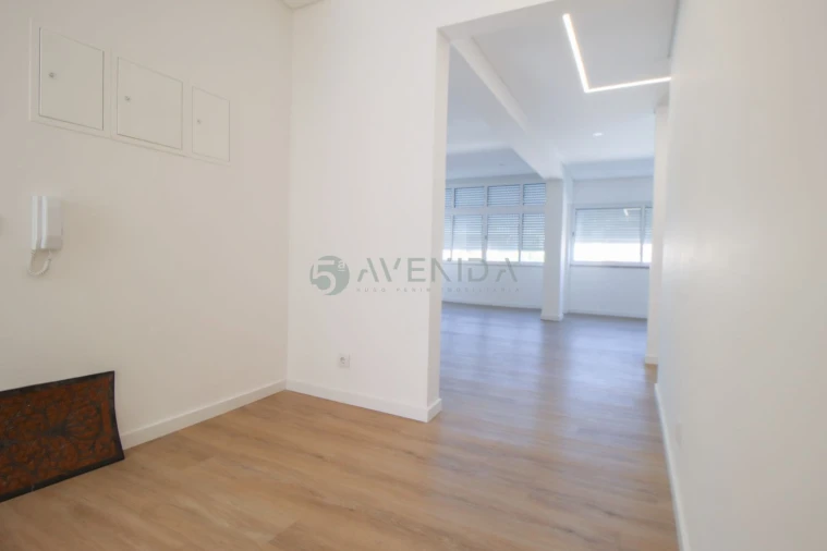 Apartamento T4 para Venda em Alto do Seixalinho, Santo André e Verderena Foto 5