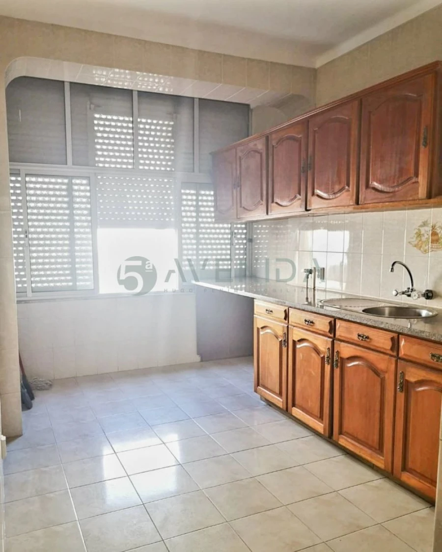 Apartamento T2 para Venda em Barreiro e Lavradio Foto 15