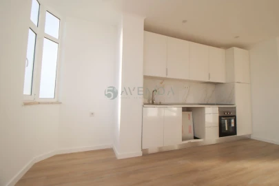 Apartamento T3 para Venda em Alto do Seixalinho, Santo André e Verderena