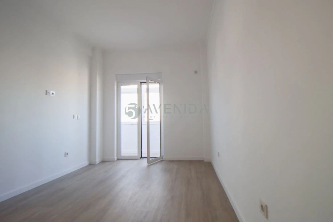 Apartamento T3 para Venda em Alto do Seixalinho, Santo André e Verderena Foto 16