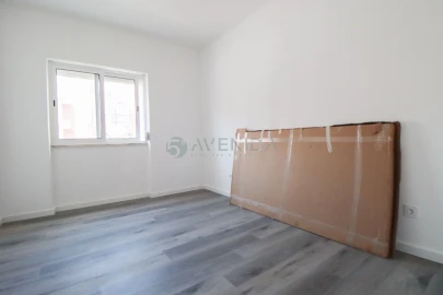 Apartamento T2 para Venda em Baixa da Banheira e Vale da Amoreira
