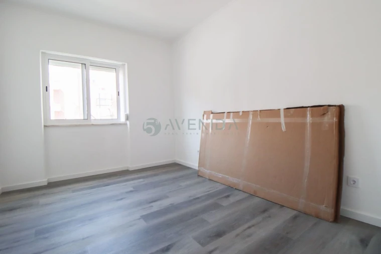 Apartamento T2 para Venda em Baixa da Banheira e Vale da Amoreira Foto 11