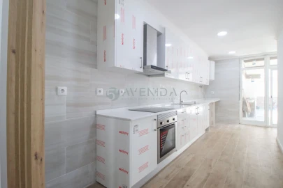 Apartamento T1 para Venda em Baixa da Banheira e Vale da Amoreira