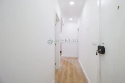 Apartamento T1 para Venda em Baixa da Banheira e Vale da Amoreira