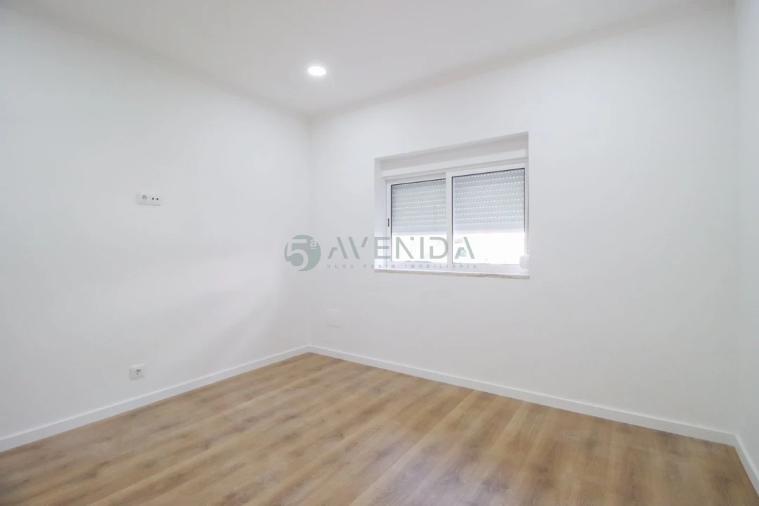 Apartamento T1 para Venda em Baixa da Banheira e Vale da Amoreira Foto 11