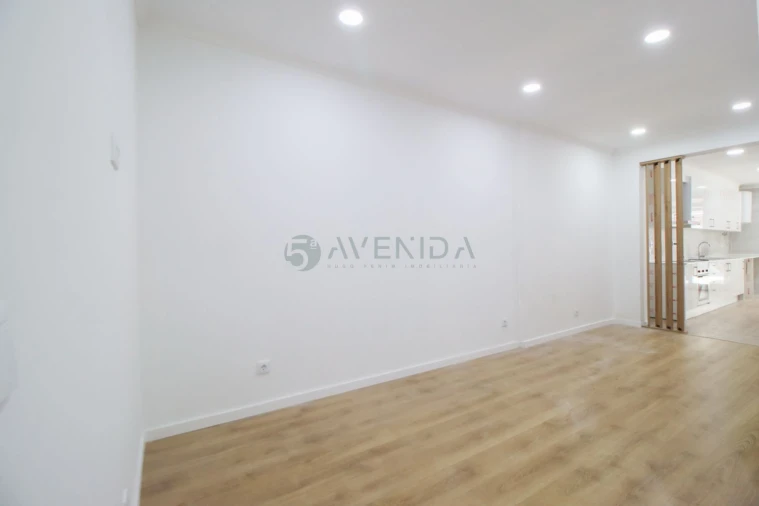 Apartamento T1 para Venda em Baixa da Banheira e Vale da Amoreira Foto 17
