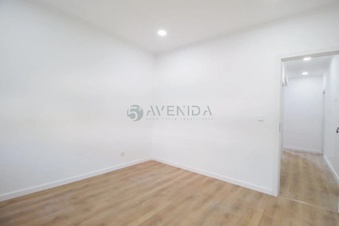 Apartamento T1 para Venda em Baixa da Banheira e Vale da Amoreira Foto 13
