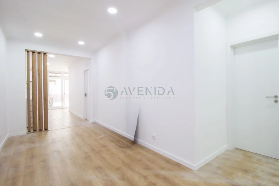 Apartamento T1 para Venda em Baixa da Banheira e Vale da Amoreira Foto 9