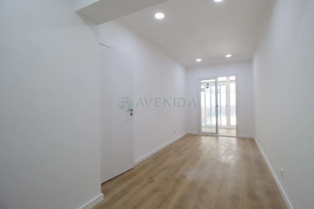 Apartamento T1 para Venda em Baixa da Banheira e Vale da Amoreira Foto 24