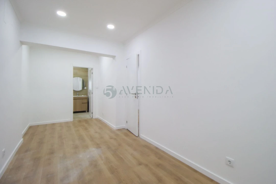 Apartamento T1 para Venda em Baixa da Banheira e Vale da Amoreira Foto 23