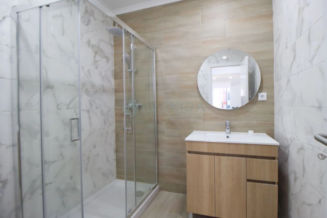 Apartamento T1 para Venda em Baixa da Banheira e Vale da Amoreira Foto 25