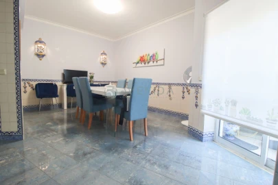 Apartamento T2 para Venda em Baixa da Banheira e Vale da Amoreira
