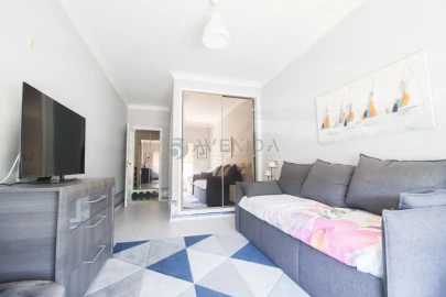 Apartamento T2 para Venda em Baixa da Banheira e Vale da Amoreira