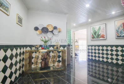 Apartamento T2 para Venda em Baixa da Banheira e Vale da Amoreira